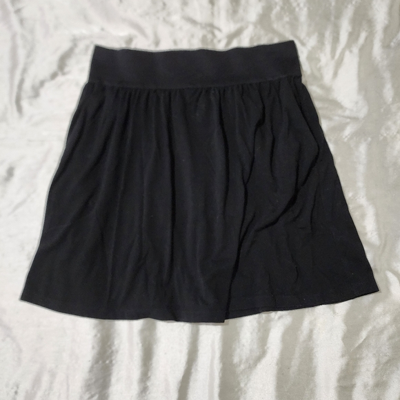 AB Studio Black Elastic Waist Flare Circle Skirt With Pockets - Picture 1 of 7